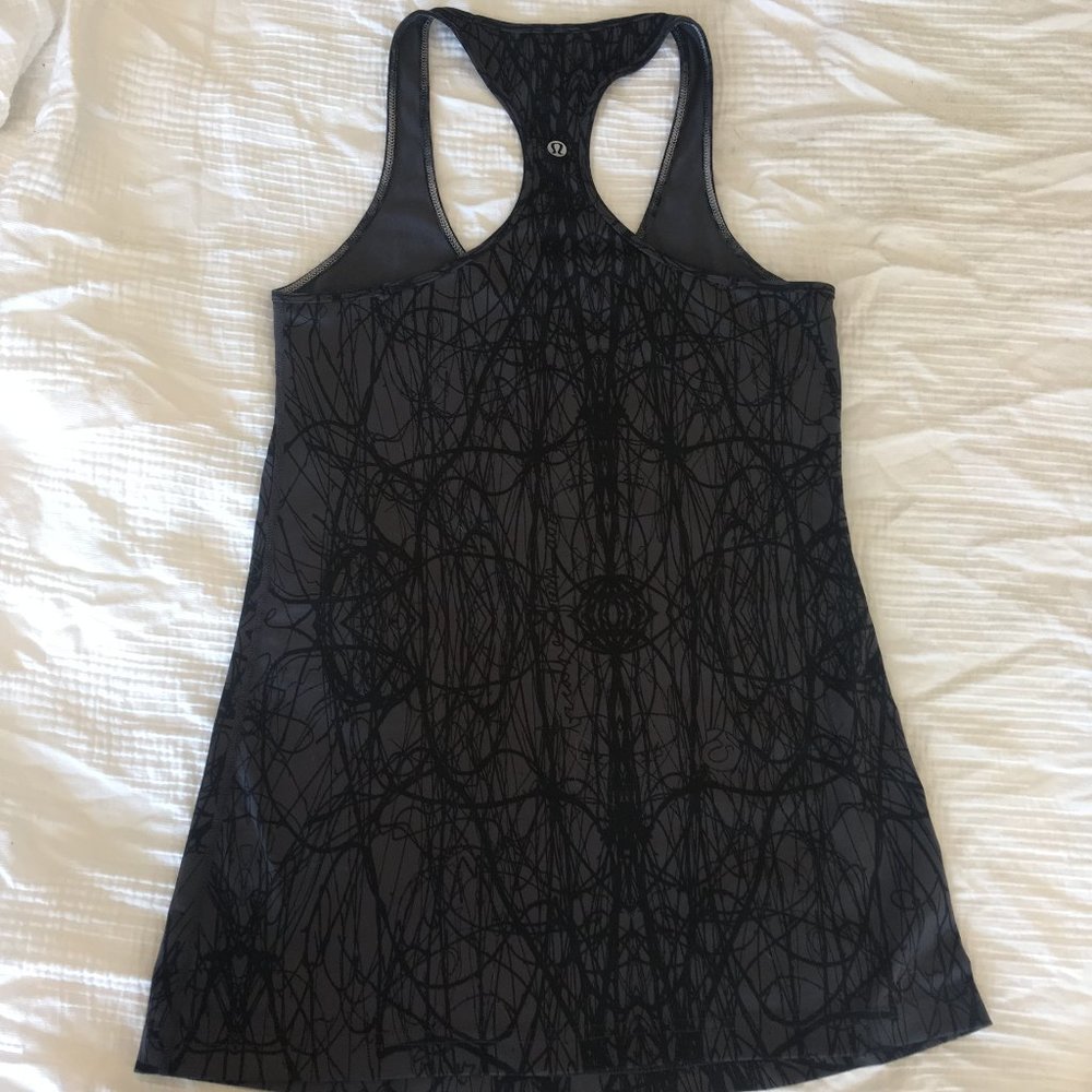 Lululemon Racerback Tank Size Medium Black/Grey